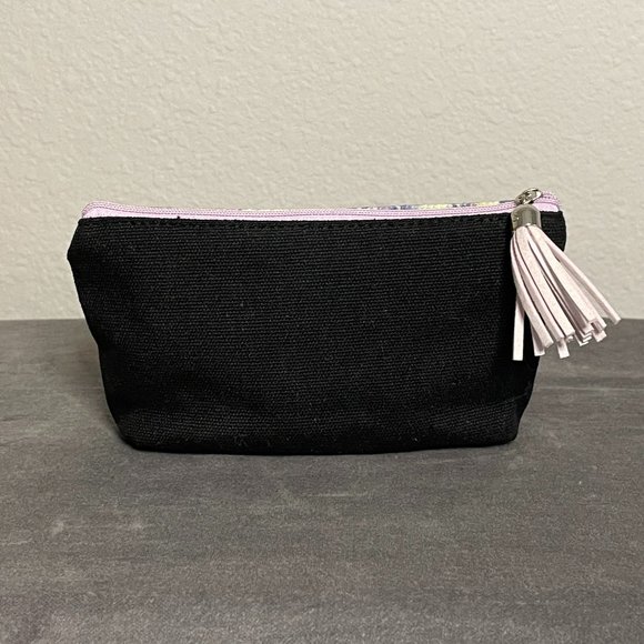 Zippered Makeup Bag - "I Have Too Many Shoes" - Picture 3 of 3